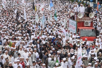 Serentak Usai Shalat Jumat di Berbagai Daerah